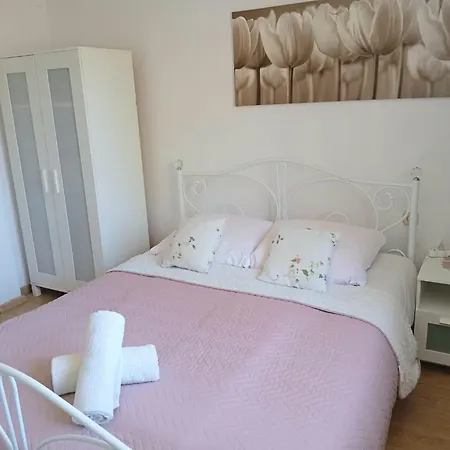 Szymusiowa Apartment *